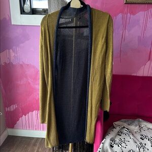 Peruvian connection XS Olive and Black Open Front Cardigan